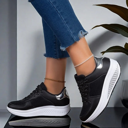 2025 Scarpe da ginnastica da donna alla moda con plateau Scarpe casual da donna Scarpe con zeppa traspiranti per esterni Scarpe da passeggio per donna per il tempo libero