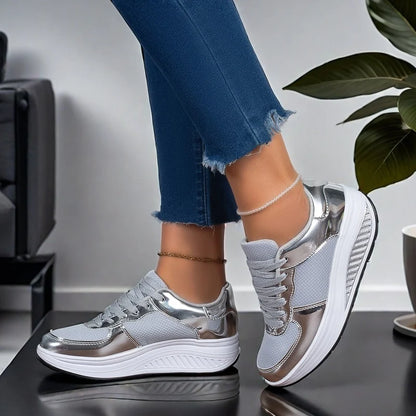 2025 Scarpe da ginnastica da donna alla moda con plateau Scarpe casual da donna Scarpe con zeppa traspiranti per esterni Scarpe da passeggio per donna per il tempo libero