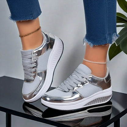 2025 Scarpe da ginnastica da donna alla moda con plateau Scarpe casual da donna Scarpe con zeppa traspiranti per esterni Scarpe da passeggio per donna per il tempo libero