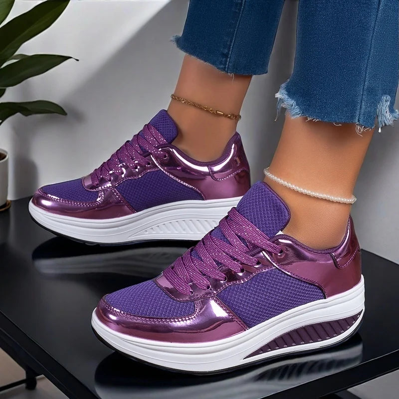 2025 Scarpe da ginnastica da donna alla moda con plateau Scarpe casual da donna Scarpe con zeppa traspiranti per esterni Scarpe da passeggio per donna per il tempo libero